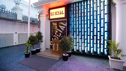 Connaught Place Social business photograph