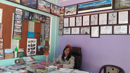 Himalayan Hikers business photograph