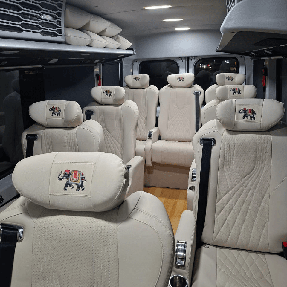 KINJAL TRAVELS business photograph