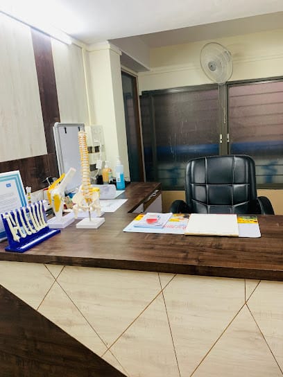 Dr. Ajay Kurahatti, Orthopedic Surgeon in Hubli, Specialized in arthroscopy (key hole) surgery, joint replacement surgery. business photograph