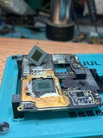 SmartPhone Fixer business photograph