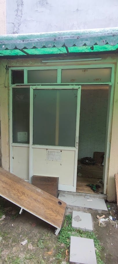 Screp dealar of saket business photograph