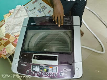 Cool Tech service business photograph