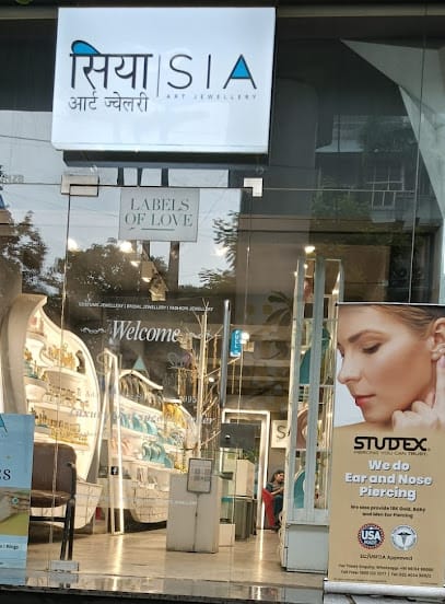 Sia Art Jewellery business photograph