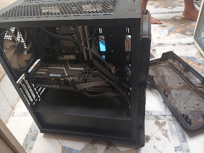 Laptop service in home business photograph