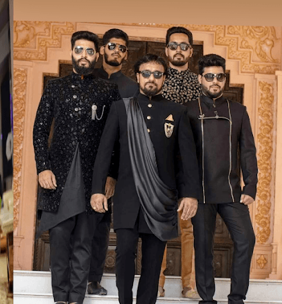 POSHAAK MAN STUDIO business photograph