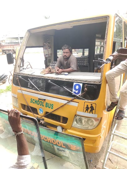 King Motor Glass Fitting Work business photograph