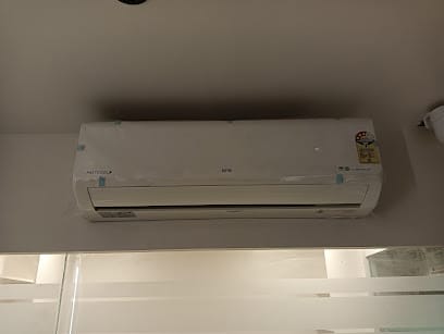 Ali Cool Point business photograph