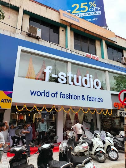 F- Studio Fashion business photograph