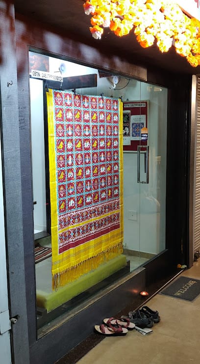 Rajendra Patola & Bandhej business photograph