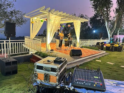 dk sound system business photograph