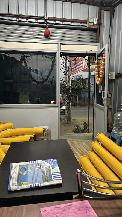 SIDDHI LOGISTICS - Best logistics service in Pune business photograph