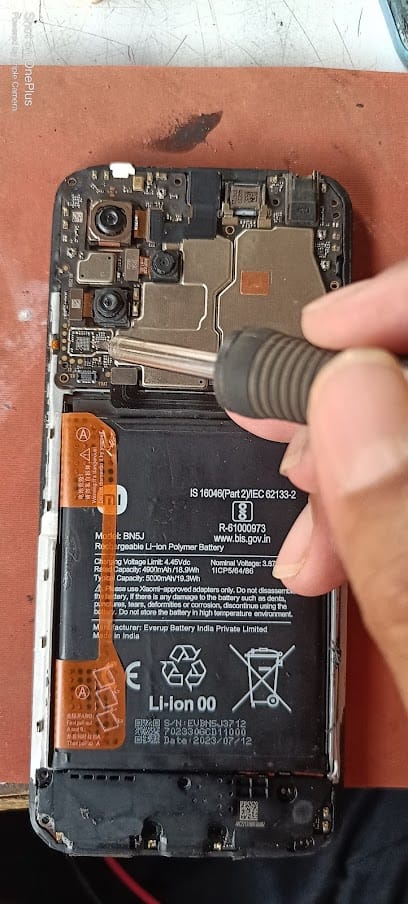 SANTANU ELECTRONICS & MOBILE business photograph