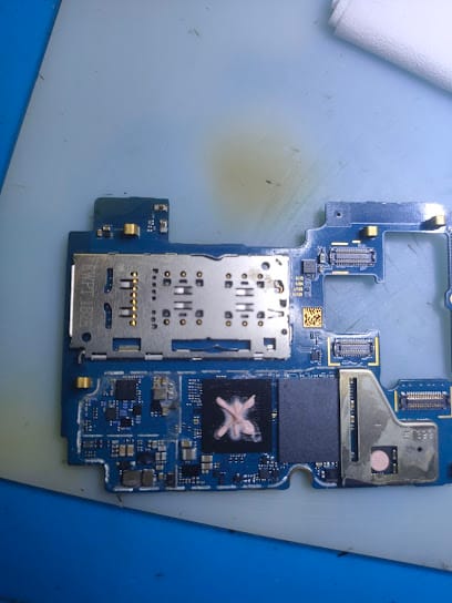 Mobile Repairing Holeshaler business photograph