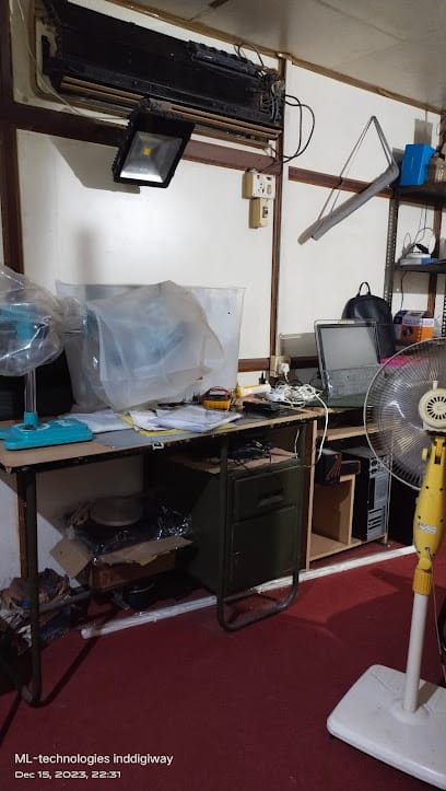 Inddigiway electronics business photograph