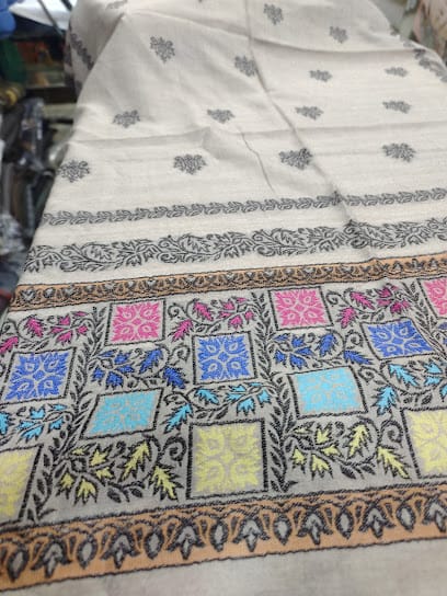 KASHMIRI WANI HANDLOOM business photograph