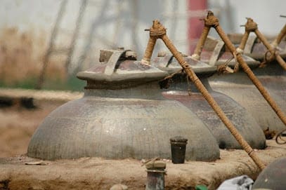 Vaibhav Perfumery ( Manufacturer , Exporter and supplier of pure Attar , Essential oil , Floral Water , etc ) business photograph