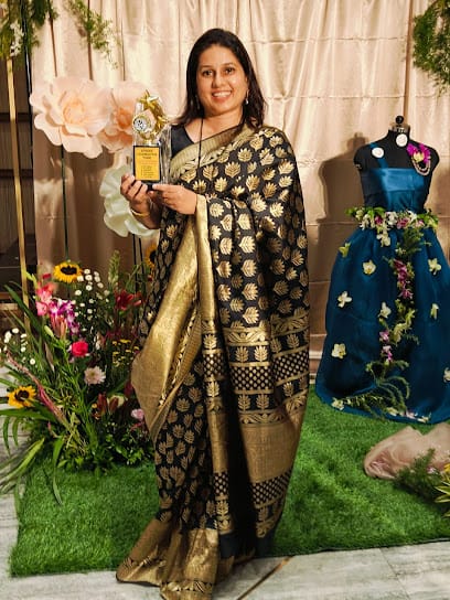 Mousami Kalakruti | Fine Artist | Art Educator business photograph