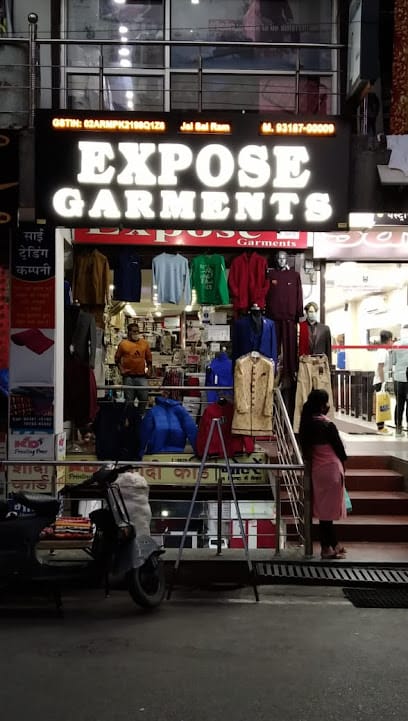 expose garments business photograph