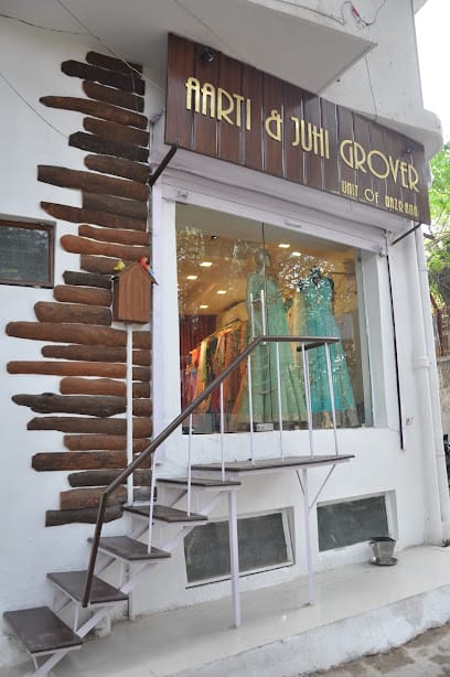 Aarti & Juhi Grover business photograph