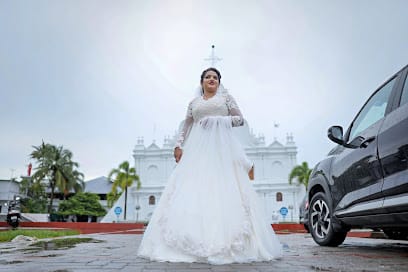Kyra de Boutique - Wedding gown stitching, bridal blouse stitching in Ernakulam, Wedding gown rental Kochi, Ladies stitching business photograph