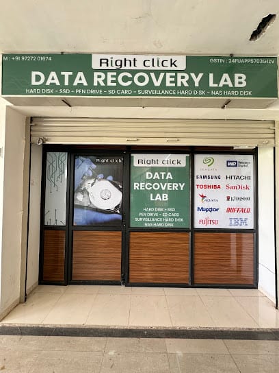 Rightclick Data Recovery Lab business photograph