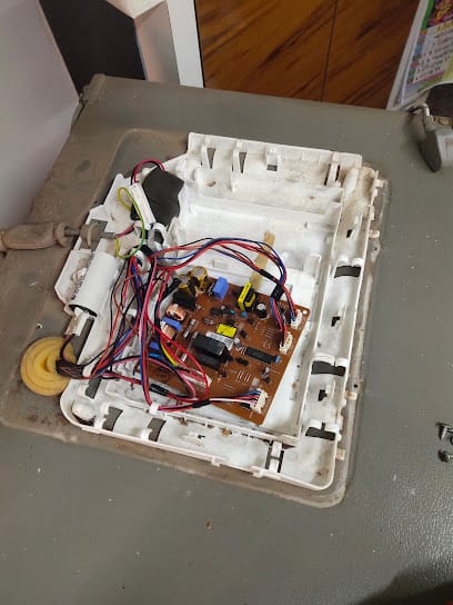 Multi Appliance service center business photograph