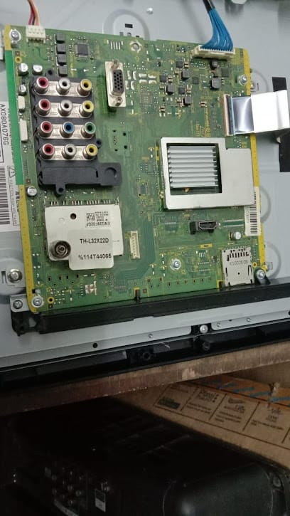 Universal Electronics business photograph