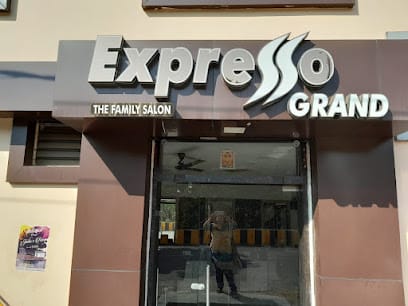 Expresso Grand Salon - Male Hair Salon in Jabalpur|Best Ladies Beauty Parlour in Jabalpur|Unisex Family Salons in Jabalpur business photograph