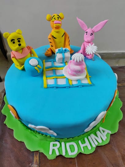 Dee the Bakerr business photograph