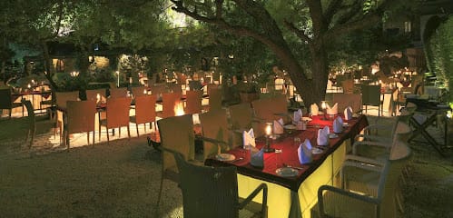 On The Rocks business photograph