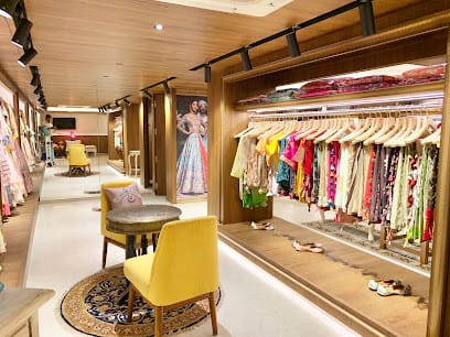 Navvasheen Designer Boutique business photograph