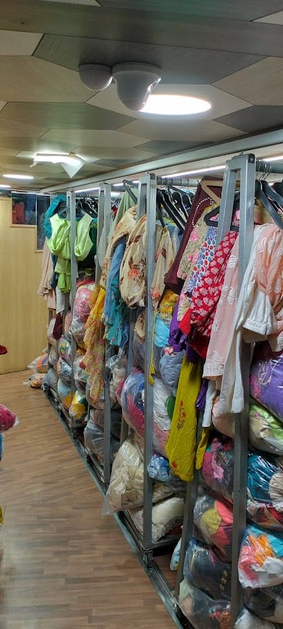 GEM FASHION STUDIO business photograph