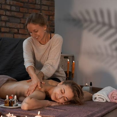 Glow Spa And Massage Parlour business photograph