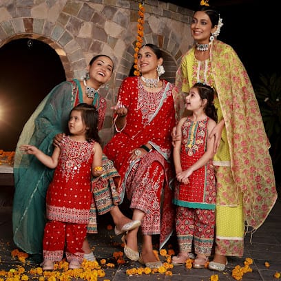 Juniper Fashion business photograph