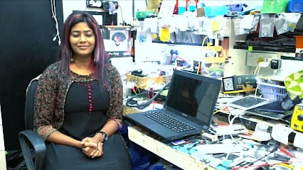 Decibel Institute of Electronics,Mela Chinthamani,Trichy business photograph