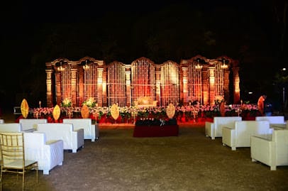 LAZ HAVELI business photograph