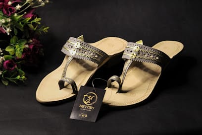 Aavtan Footwear | Best kolhapuri Chappal In Nashik | Mojadi | Jutti | Kolhapuri Chappal | Sandel | Shoes business photograph