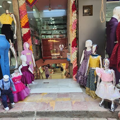 Olecuzi kids Tilak Nagar | best fashion shop in west Delhi for boys, girls dress, new born wear | toys and accessories business photograph