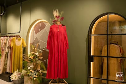 Musky Wardrobe business photograph