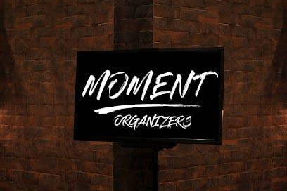 MOMENT ORGANIZERS business photograph