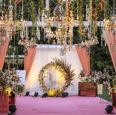 Chunks of memories (COM) business photograph