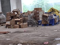 Delhi Kabadi Wala business photograph