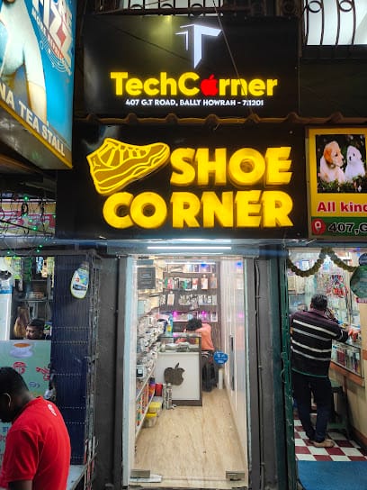 TECH CORNER business photograph