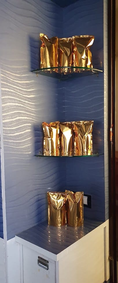 Chikkamaglur Roasted Blend Coffee Powder and Coffee Beans,Tea power and spice’s business photograph