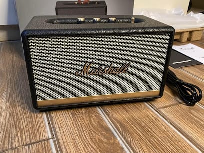 Options Mobiles Sales & Service, OPTIONS Retail business photograph