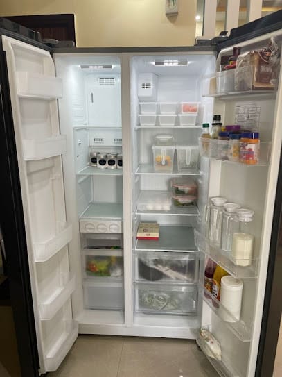 Quick Service Washing Machine Refrigerator Service Center business photograph