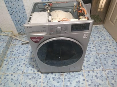 PM home appliances service business photograph