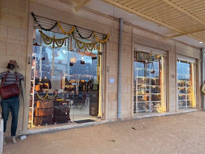 Veenu Leather Factory Outlet business photograph