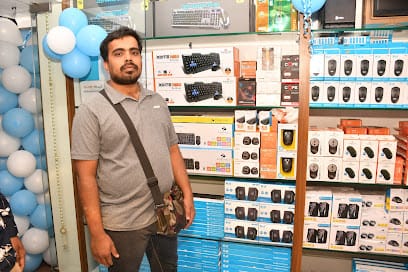 Tushar Computer business photograph